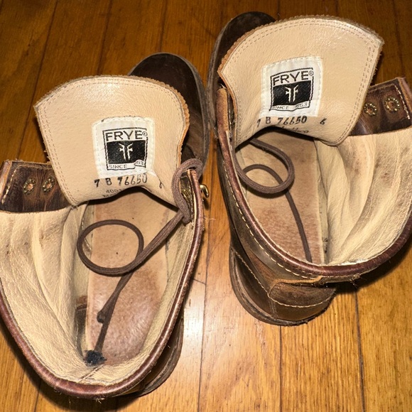 Frye Chelsea Boot - Picture 6 of 7